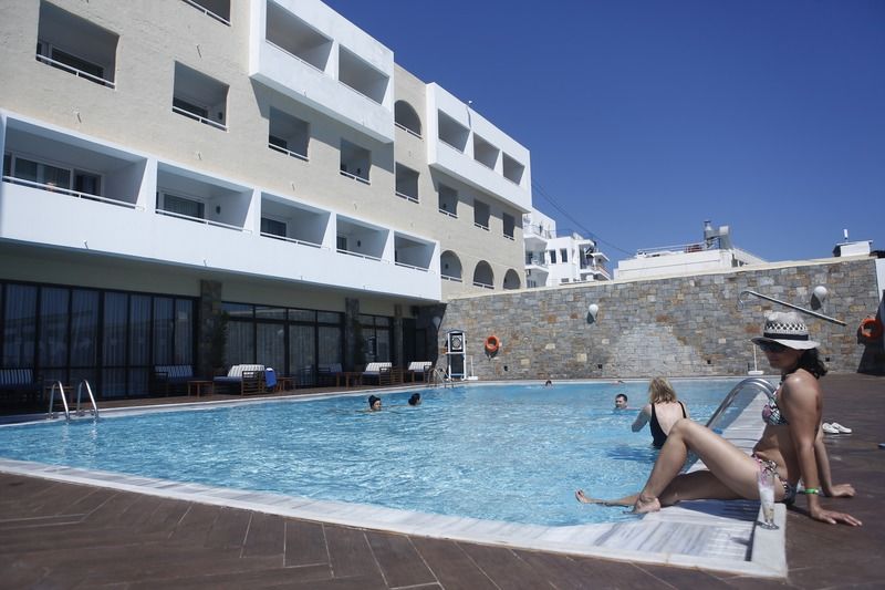 Hermes Hotel Agios Nikolaos Buitenkant foto